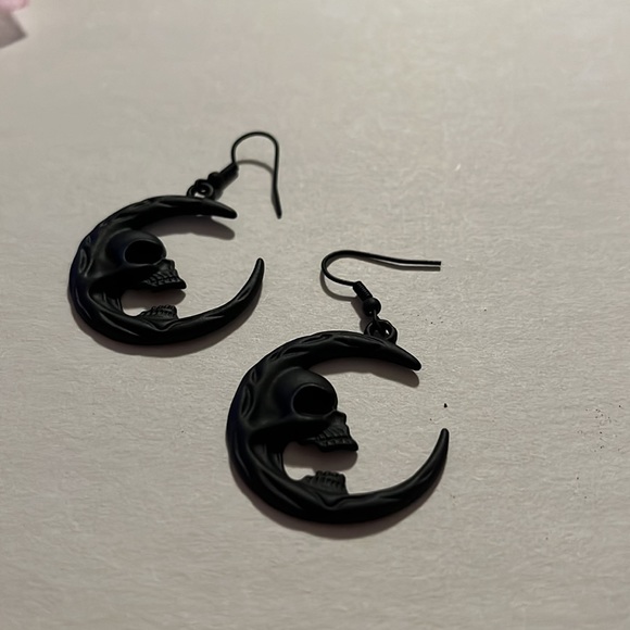 Black Skull Moon Earrings - Picture 2 of 6